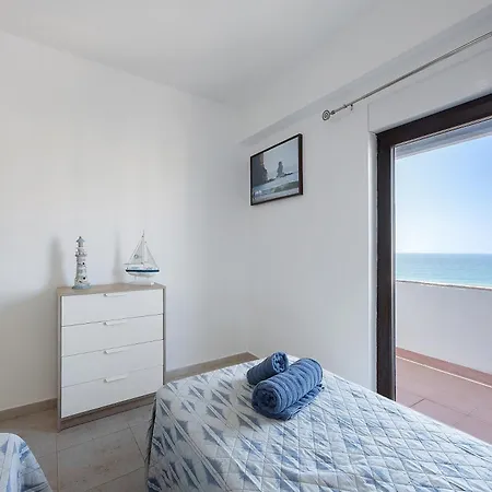Vista Magnifica On The Apartament Alvor